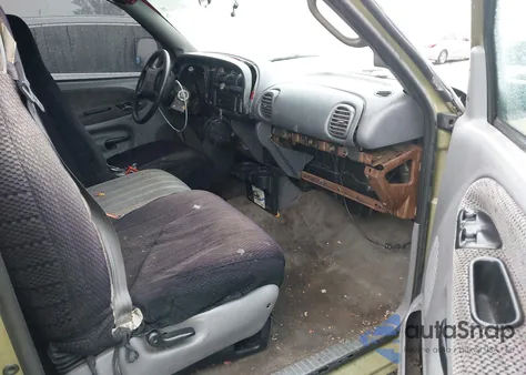 2000 Dodge Ram 1500 St from USA, damaged, VIN 3B7HC13Z3YG135149